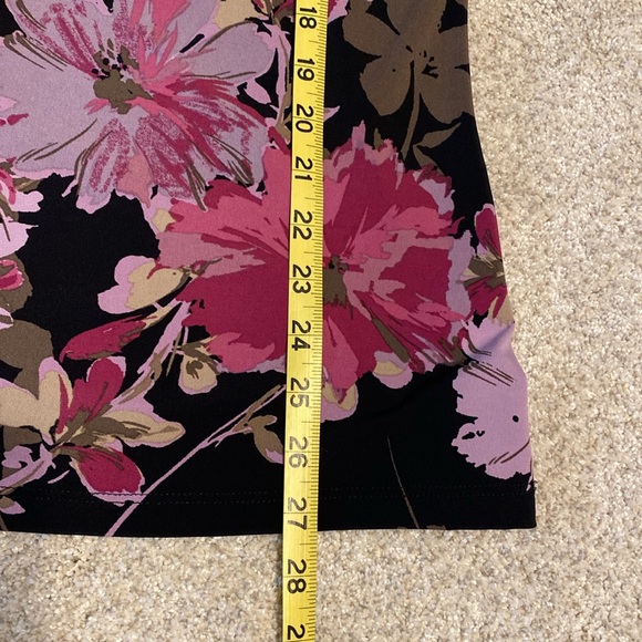 Women’s Croft & Borrow sleeveless drape neck top. Size XL. - Picture 5 of 8